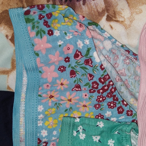 Panties - Picture 3 of 4